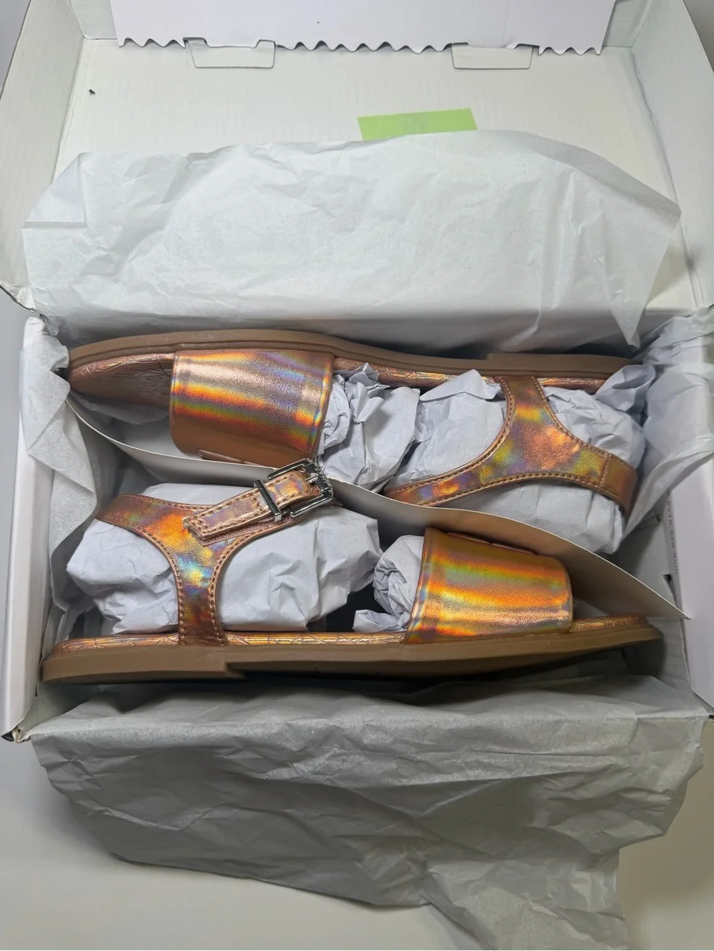Dkny Girls' Iridescent Pink Strap Sandals size 5